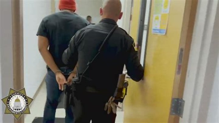 
Who Is Demetrius Carl Davis From California? Man Arrested For Pretending Of Being An 11 Year Old Child Online 