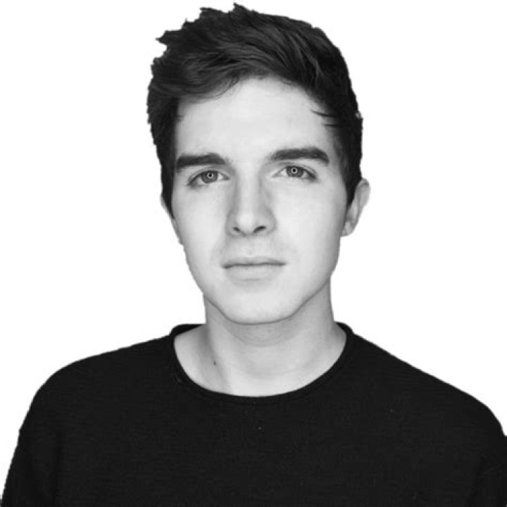 
Who is Hunter Avallone? Age, Height, Girlfriend, Net Worth, Wiki 