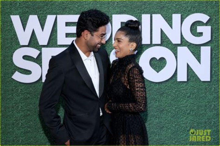 Who Is Pallavi Sharda Husband In 2022? Married or Dating Life Explained Of Wedding Season Lead Cast