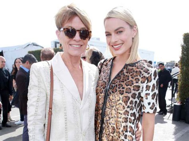 
Who is Sarie Kessler? Everything About Margot Robbie’s Mother 