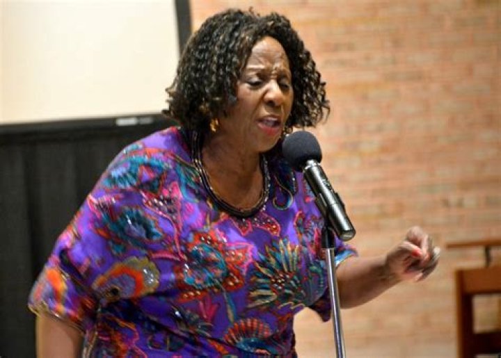 Who was Sandra Reaves-Phillips? American Actress and Singer Dead at 79