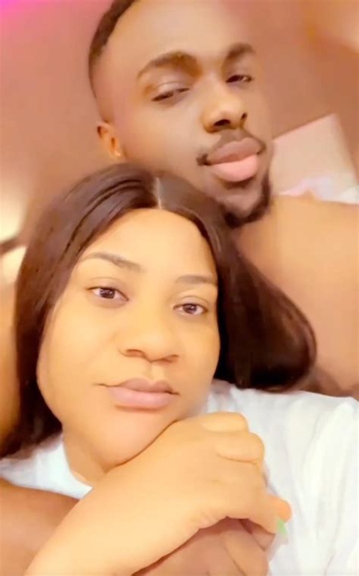 
Why I’m Currently Dating A 27 Year Old Man- Nkechi Blessing Reveals 